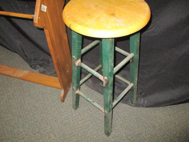 lot 57 image: Stool with metal frame and quilt rack