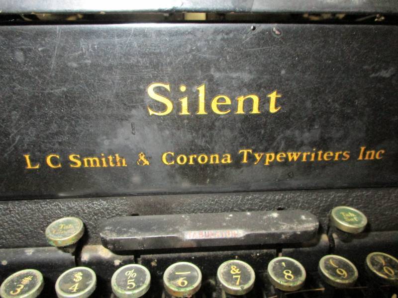 lc smith silent typewriter