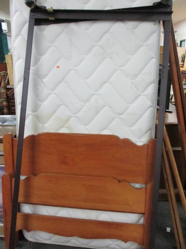 lot 117 image: Twin Size frame and bed