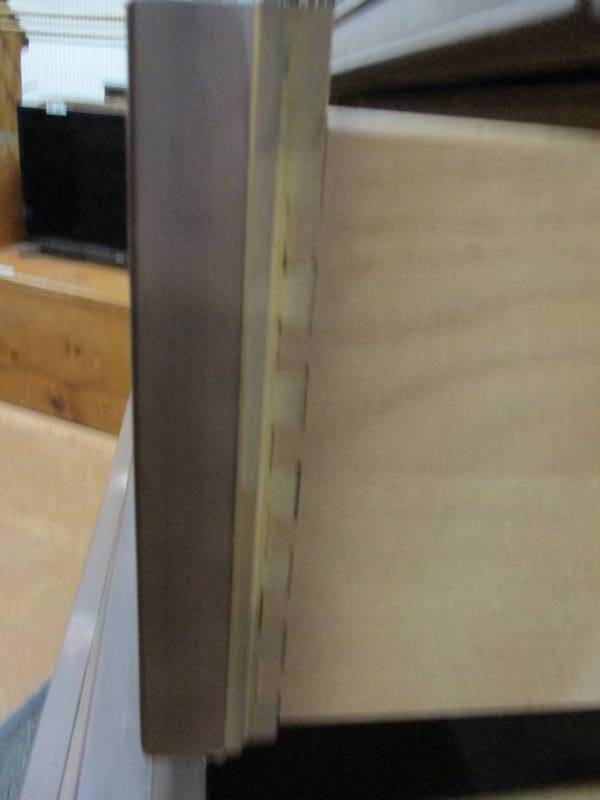lot 121 image: 6 drawer dresser