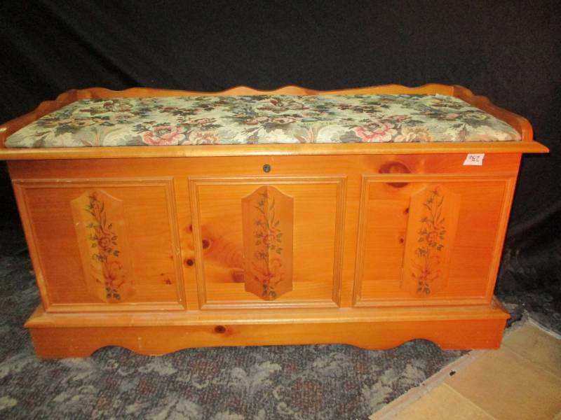 lot 137 image: Beautiful Cedar Chest with Padding On Top