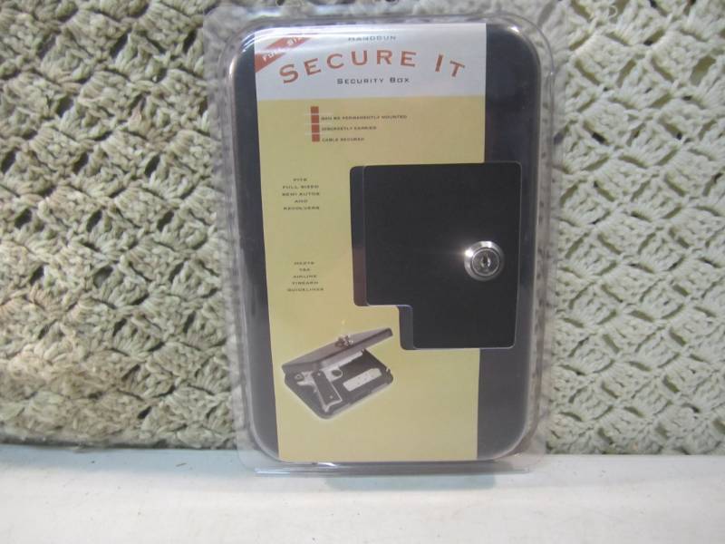 lot 1 image: Full Size Handgun Secure It Metal S...