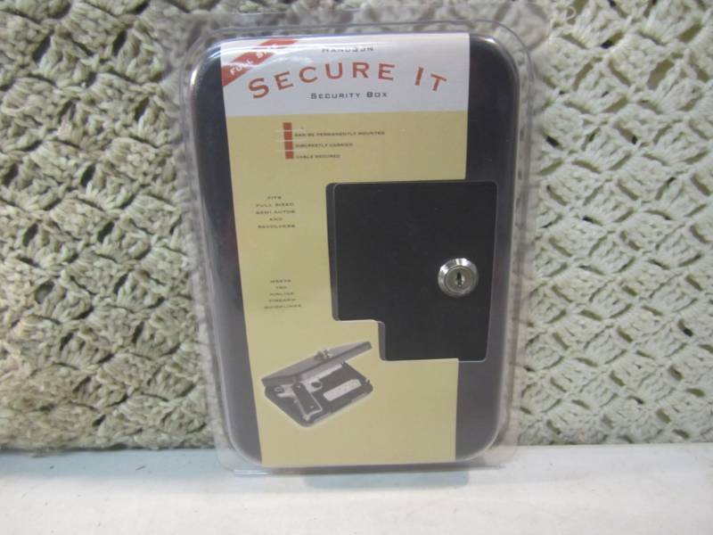 lot 2 image: Full Size Handgun Secure It Metal S...