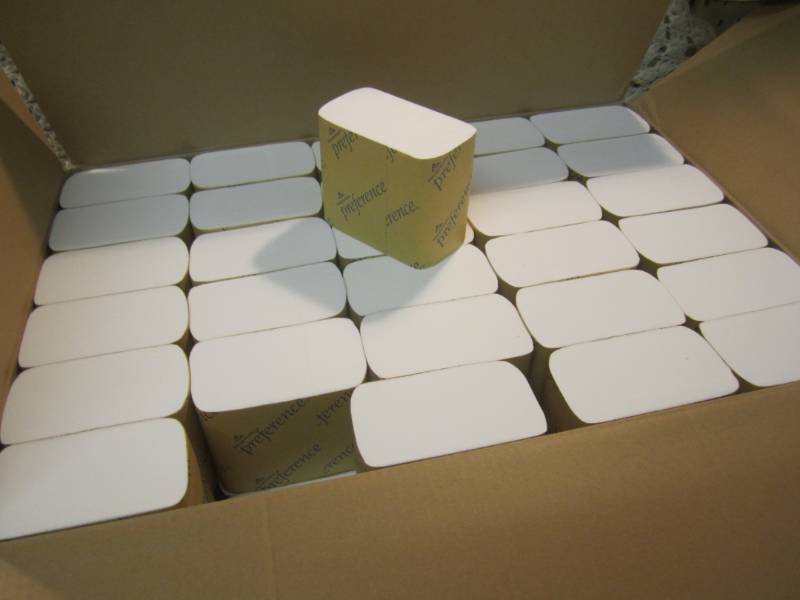 lot 39 image: Case of 2-Ply White Interfolded Bat...
