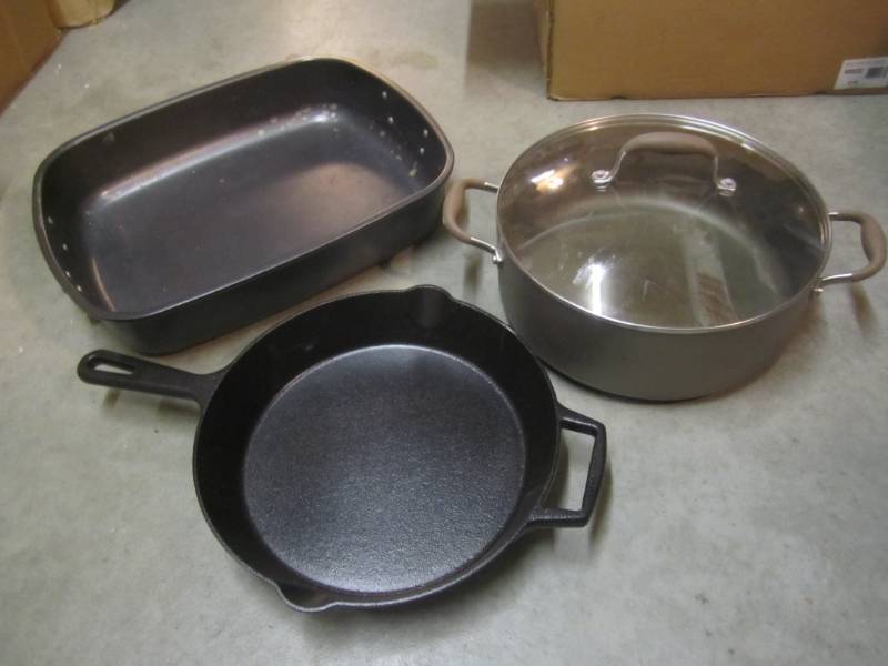 lot 74 image: Cookware Cast Iron Pan has a crack....