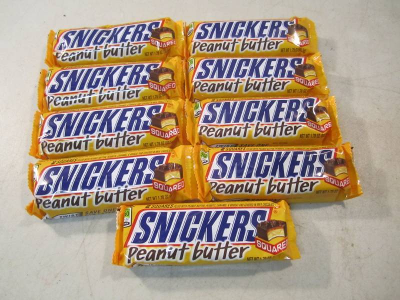 lot 96 image: 9 Snickers Peanut Butter Candy Bars...