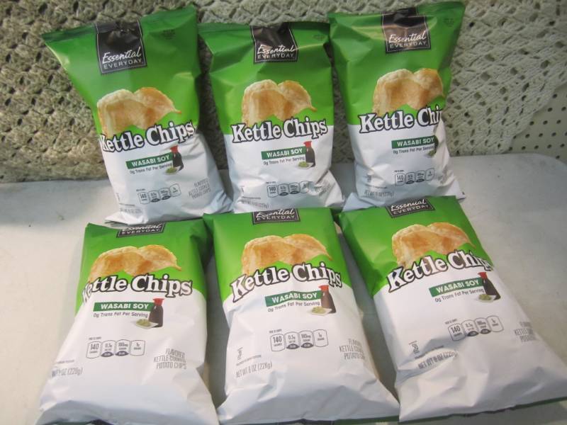 lot 124 image: 6 Bags of Wasabi Soy Kettle Chips B...