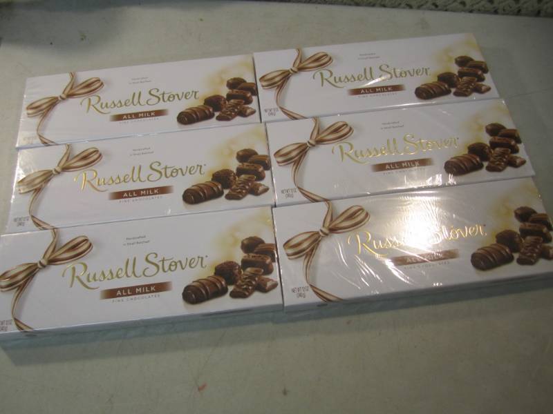 lot 129 image: 6 Boxes of Russell Stover Fine Choc...