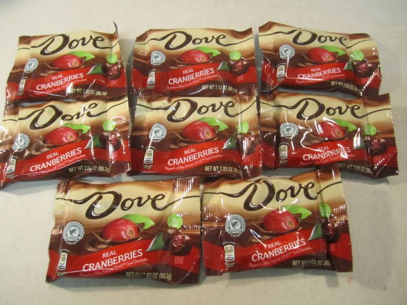 lot 137 image: 8 Bags of Dove Dark Chocolate Dippe...