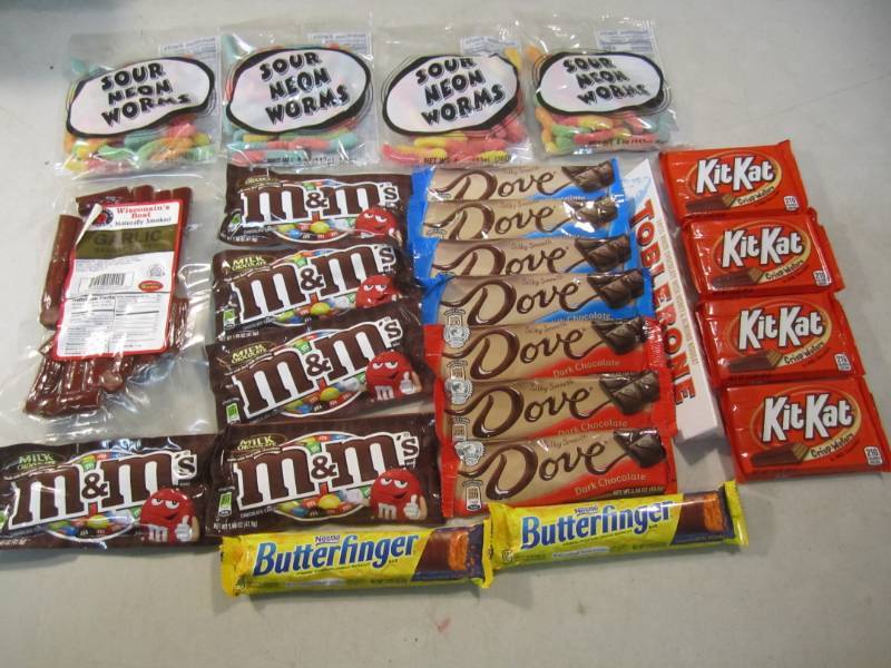 lot 143 image: Mixed Lot of Misc Candy Etc See Pho...