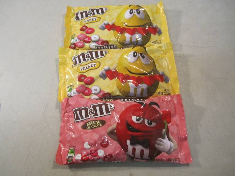 lot 163 image: 3 Big Bags of M&Ms 2 Peanut 1 Plai...