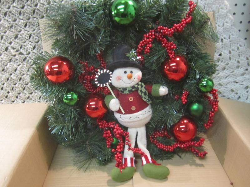 lot 213 image: 21 Light Up Snowman Wreath New in ...