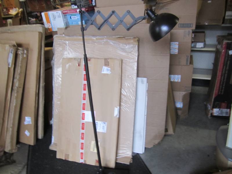 lot 215 image: Expandable Floor Lamp Black 58.5 t...
