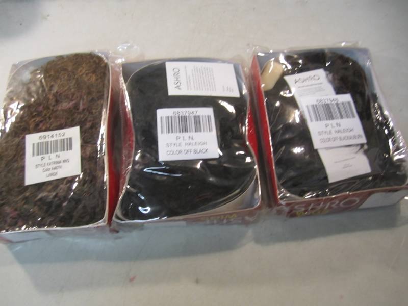 lot 225 image: Lot of 3 Ashro Wigs Retail $39.99 -...