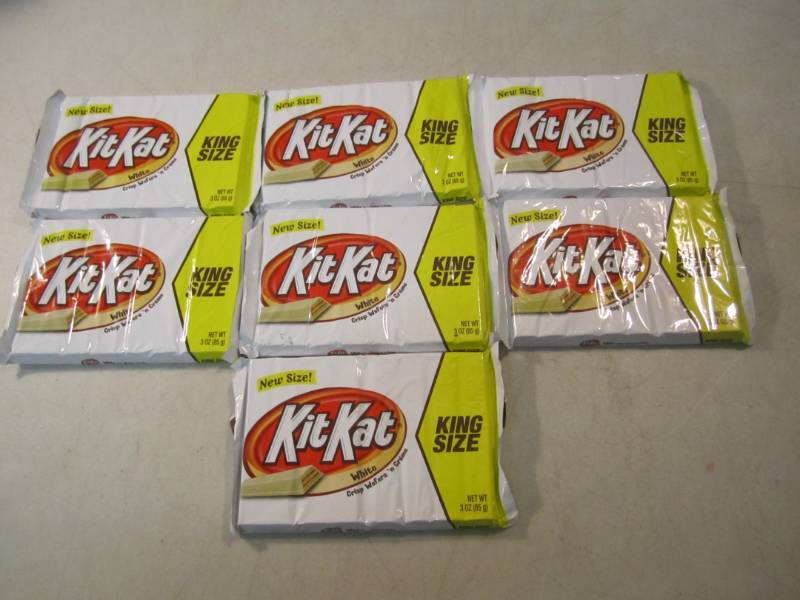 lot 230 image: 7 King Size Kit Kat White Candy Bar...