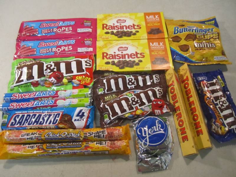 lot 234 image: Mixed Lot of Candy Bars Etc Best by...