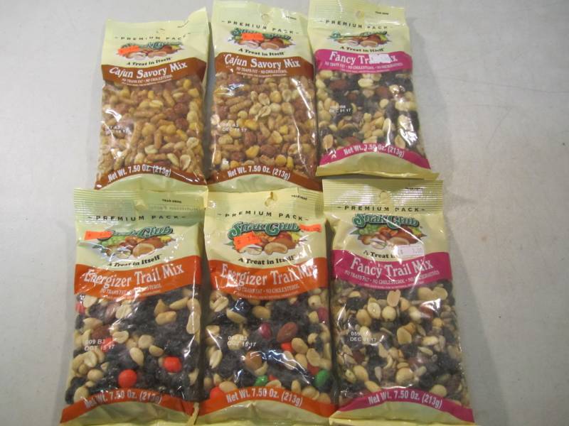 lot 252 image: Mixed Lot of 6 Bags of Cajun Savory...