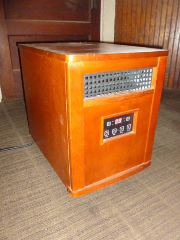lot 2 image: Infrared Heater