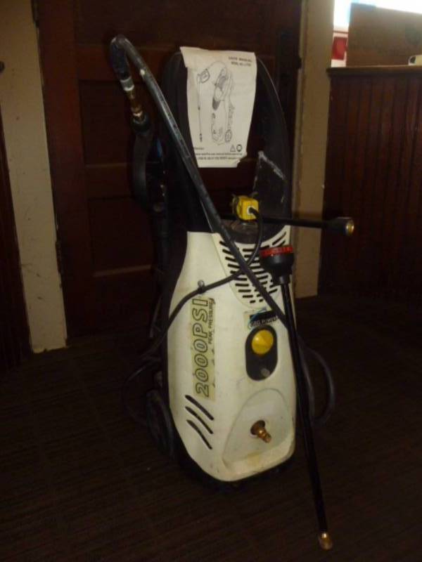 lot 5 image: Pressure Washer