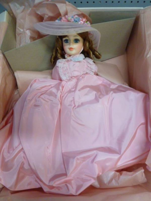lot 19 image: Madame Alexander Doll