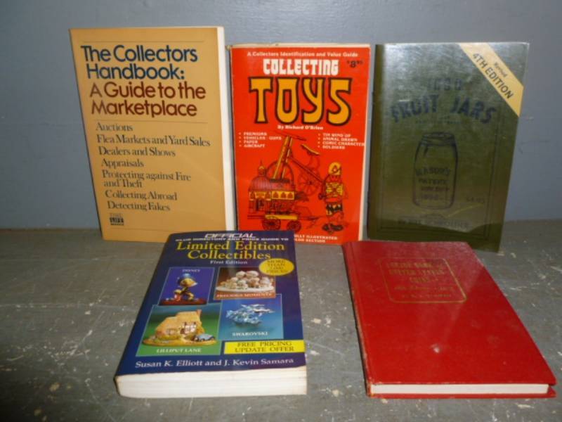 lot 34 image: Collector Books