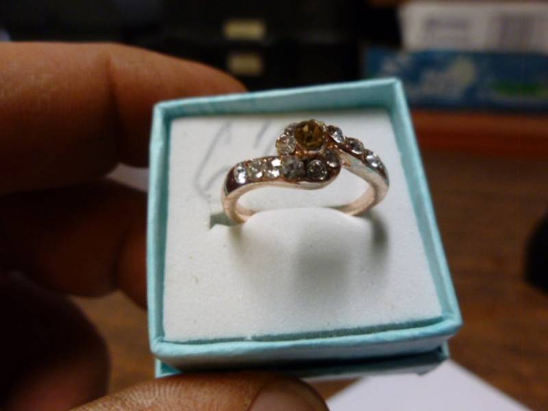 lot 53 image: Ladies Ring