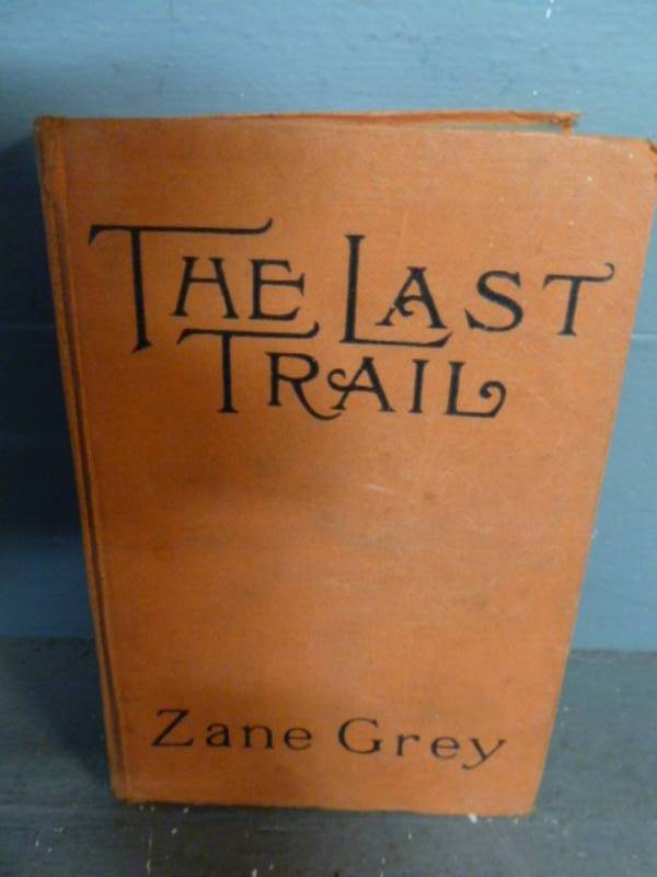 lot 62 image: Vintage Book