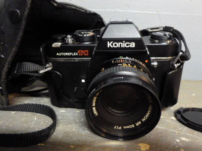 lot 69 image: Vintage Camera