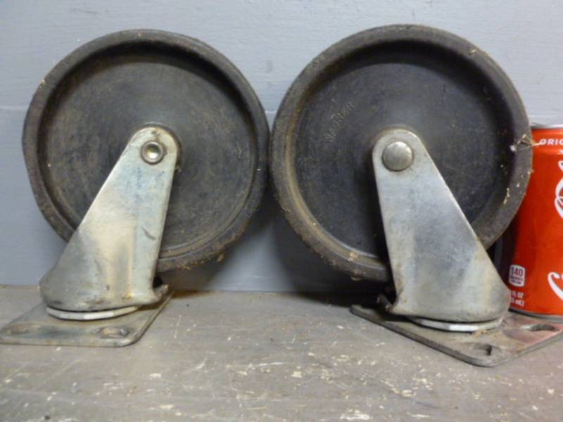 lot 75 image: Caster Wheels