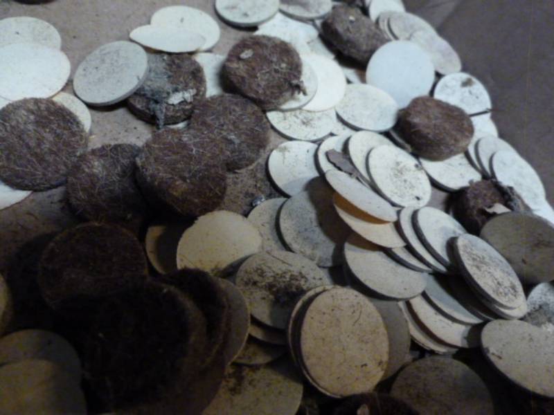 lot 99 image: Antique Reloading Items
