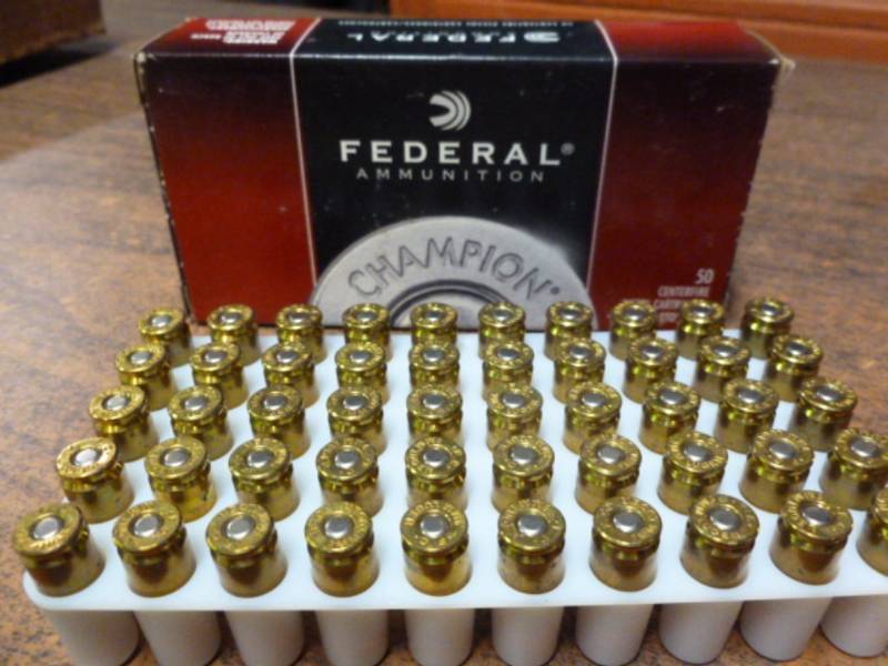 lot 138 image: Pistol Ammo