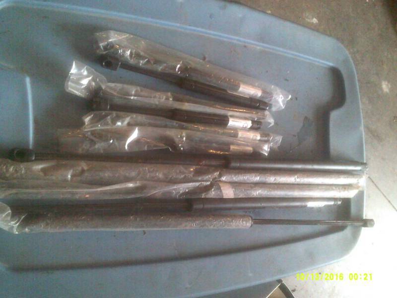GAS CYLIDERS