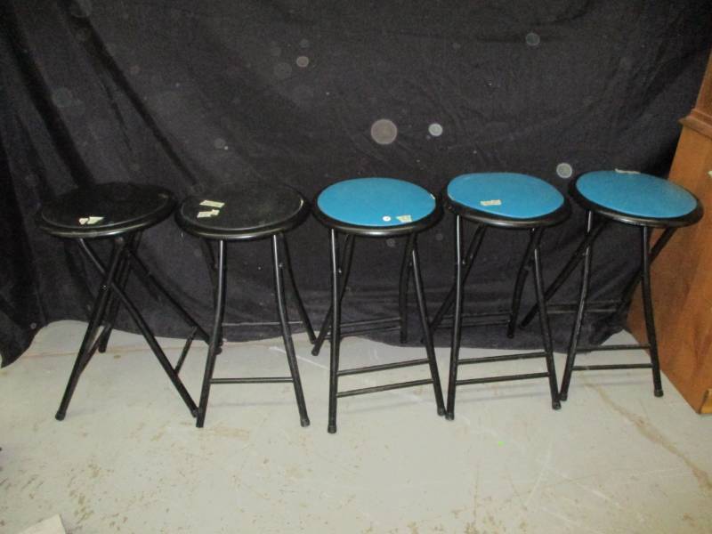 5 Foldable Stools