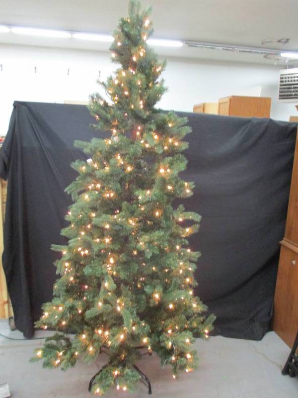 6 Foot Christmas Tree, all Lights work
