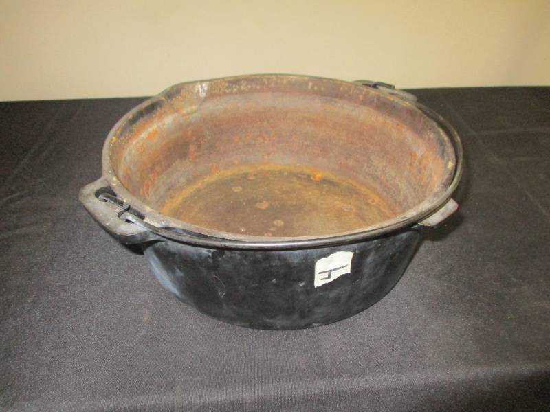 Cast Iron No8 Kettle