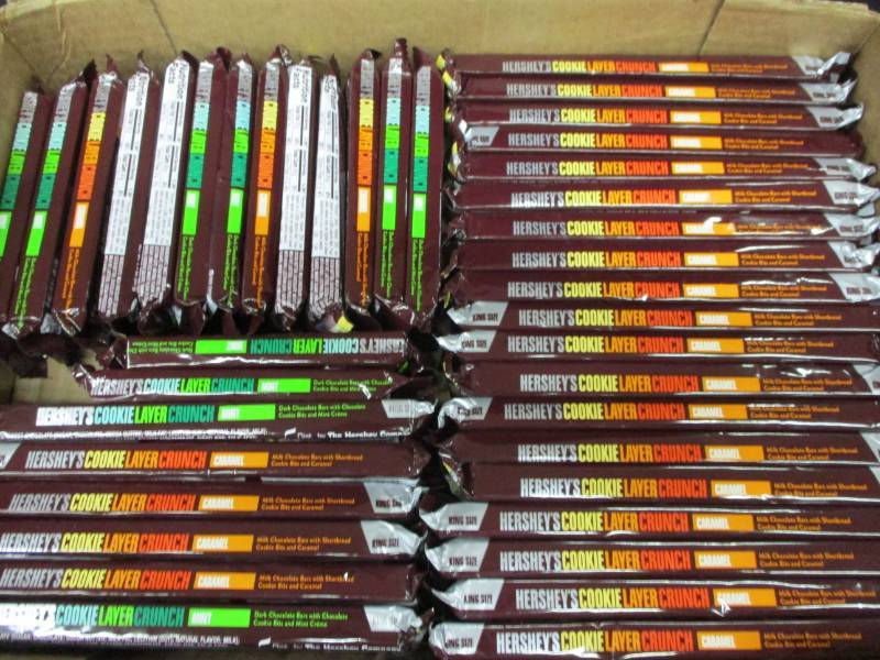 40 packs of Herseys Cookie and Crunch Candy Bars