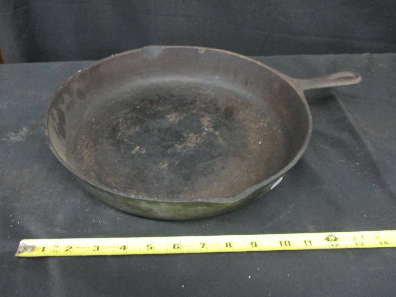 Cast Iron Fry Pan #10