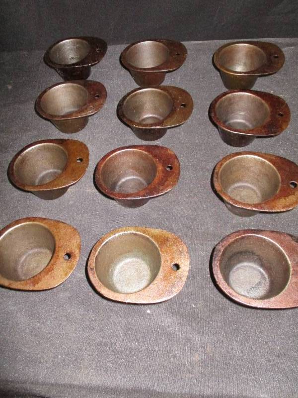 Cast Iron 12 popover molds