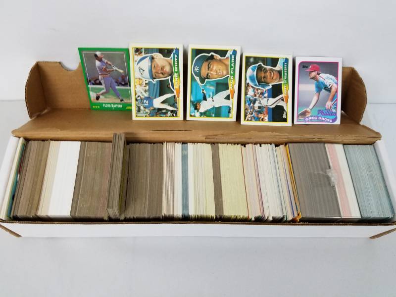 1 long 16 box of Baseball Cards
