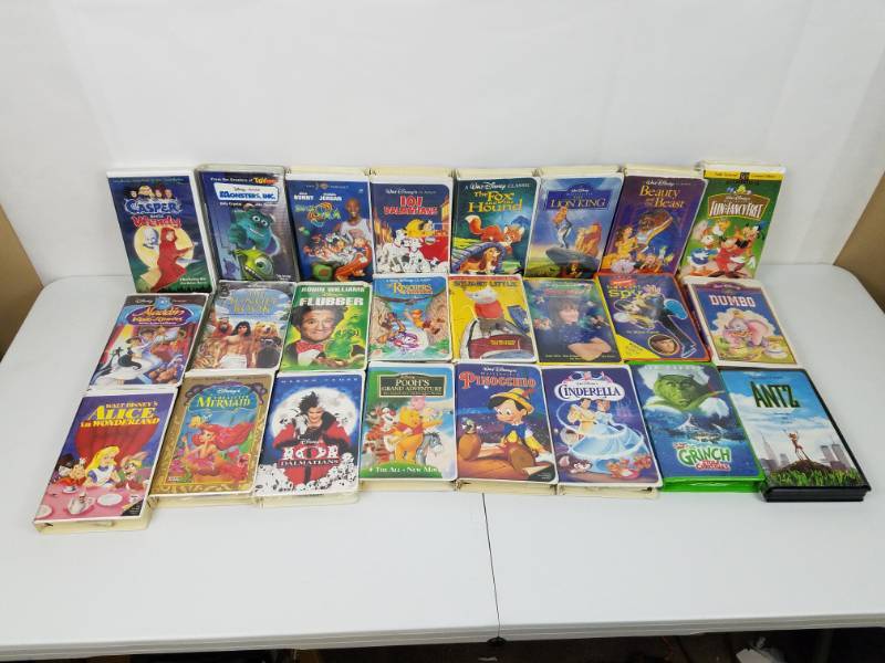 Huge lot of VHS Tapes Disney and others