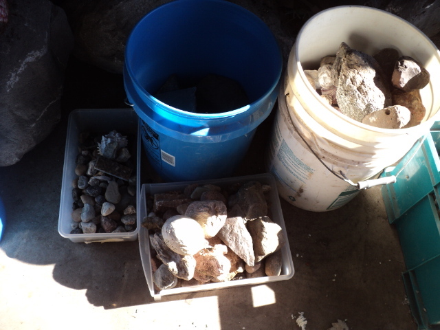 lot 7 image: 4 containers of various sizes rocks...