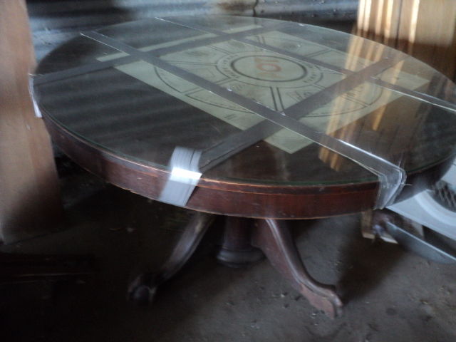 lot 25 image: Round table with glass top 52 diam...
