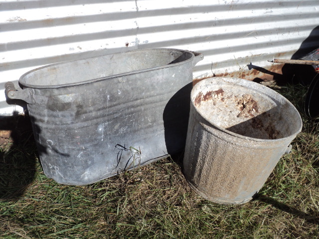lot 35 image: galvanized tub and bucket...