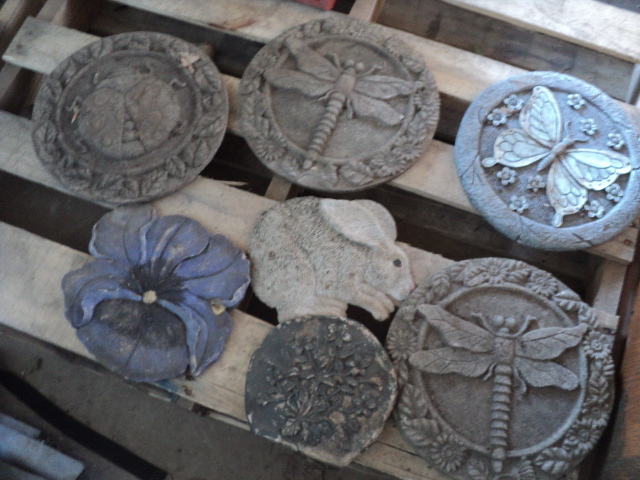 lot 62 image: 7 stepping stones...