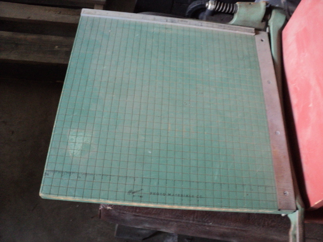 lot 68 image: vintage paper cutter...