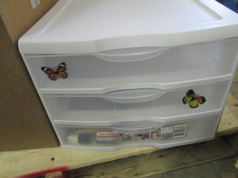 lot 95 image: Sterilite 12x12 Organizer...