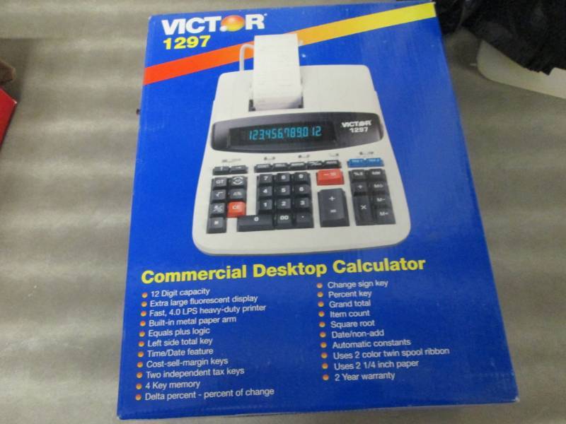lot 150 image: Victor 1297 Desktop Calculator open...
