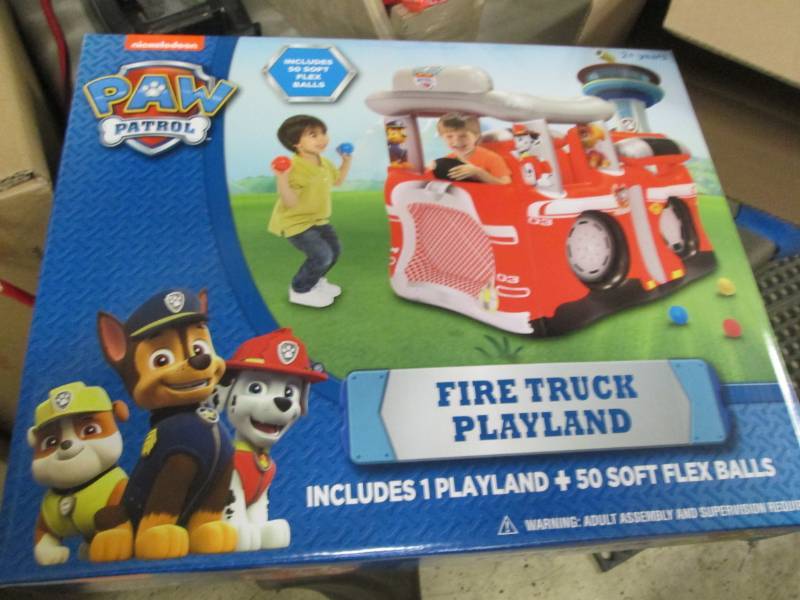 lot 179 image: Nickelodeon PAW Patrol Fire Truck 5...