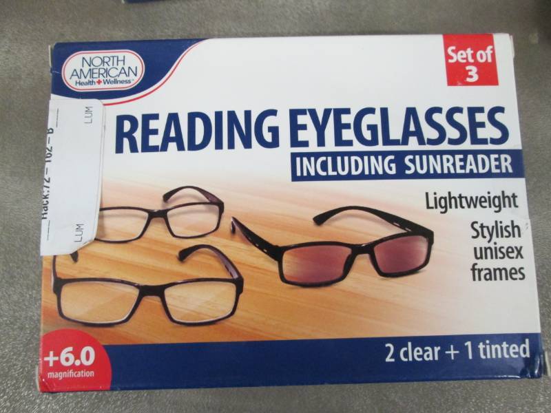 lot 224 image: Set of 3 Easy Comfort Reading Glass...