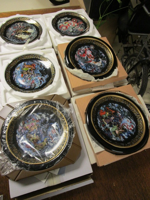 BRADFORD EXCHANGE RUSSIAN COLLECTOR CHRISTMAS PLATES